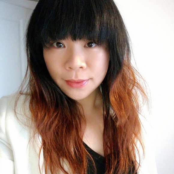 Profile Picture of Danlin Su (@corgiauntie) on Poshmark