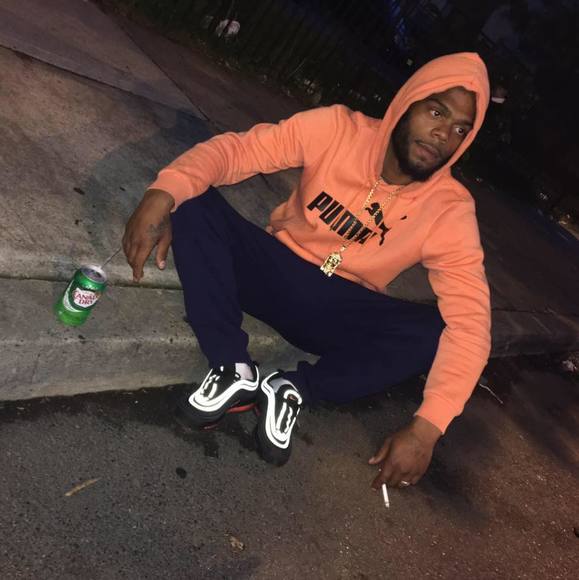 Profile Picture of Kevin Exum (@kevin_exum) on Poshmark