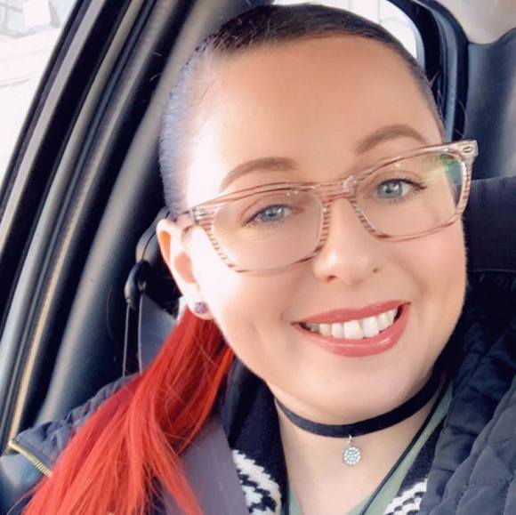 Profile Picture of Suzanne Zwally (@urfavbartender9) on Poshmark