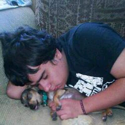 Profile Picture of Aurelio David Flores (@Auresheva7) on Twitter