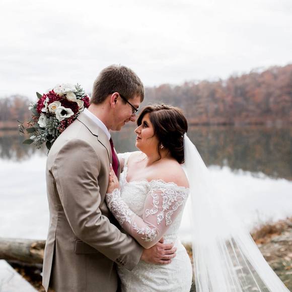 Profile Picture of Kristian Woolace (@kwoolace) on Poshmark