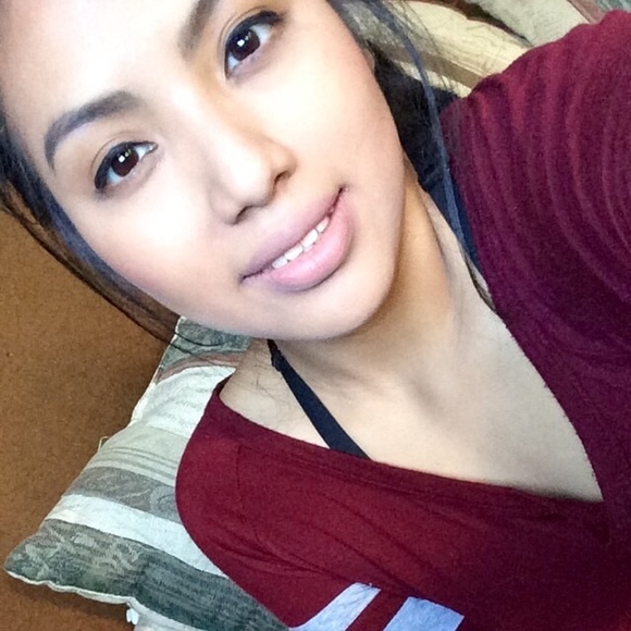 Profile Picture of Anamaria Tercero (@anaaj1516) on Poshmark