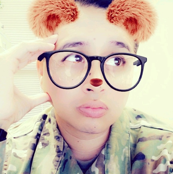 Profile Picture of Richard Rosales (@richardrosales) on Poshmark