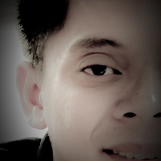 Profile Picture of Edward Lance Domingo (@EdwardLance) on Twitter