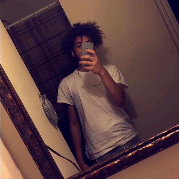 Profile Picture of Eric Hawkins (@yunrico) on Poshmark