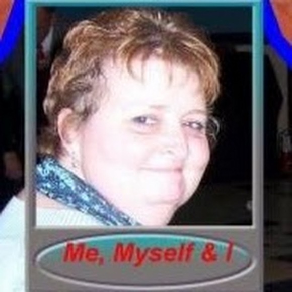 Profile Picture of Rebecca Duperry (@thedubrat) on Poshmark