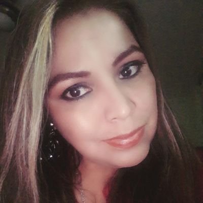 Profile Picture of Helem Hdez Flowers (@helena7519) on Twitter