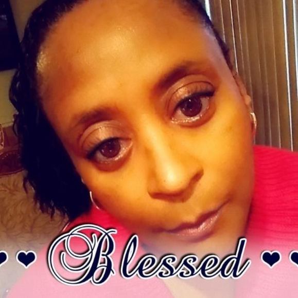 Profile Picture of Phyllis mitchell Bullock (@pmbullock0106) on Poshmark