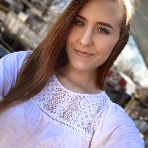 Profile Picture of Kylen Lupton (@kylenlupton) on Poshmark