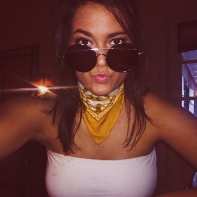 Profile Picture of Mary Keller (@MaryyKellerr) on Twitter