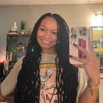 Profile Picture of Taylor Robinson ♡ (@taymarierobinson) on Instagram