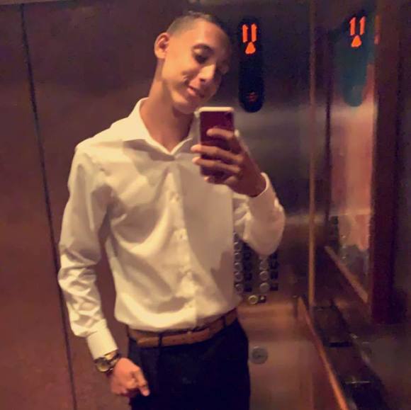 Profile Picture of Roy bradley Bayron (@rbayronnazario) on Poshmark