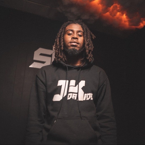 Profile Picture of Justin Sirmons (@jdakiddprod) on Poshmark