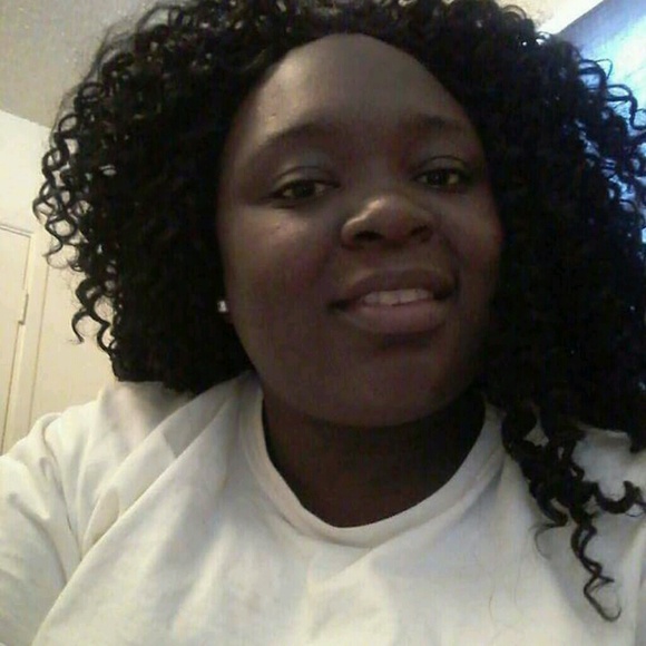 Profile Picture of Doronisha Taylor (@nisha78990) on Poshmark