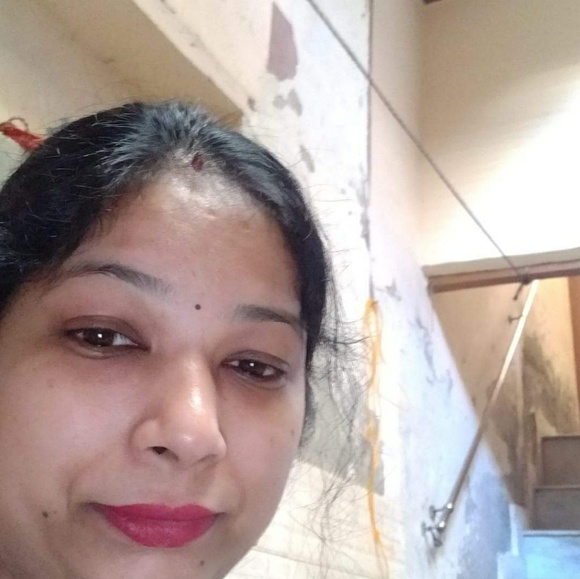 Profile Picture of Swati Gupta (@swatigupta145) on Poshmark