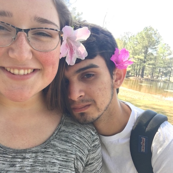 Profile Picture of Hansh Mcconahay (@hemcconahay) on Poshmark