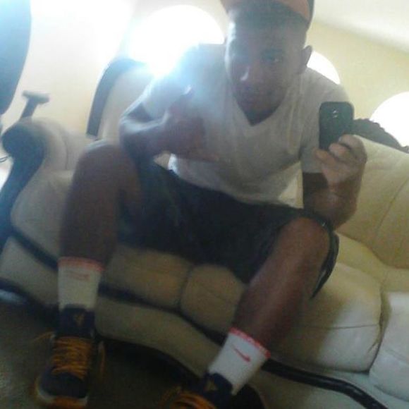 Profile Picture of Isaias Poche (@bigpapi41) on Poshmark