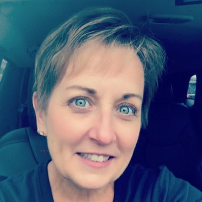 Profile Picture of Bobbie White (@bob_babs) on Twitter