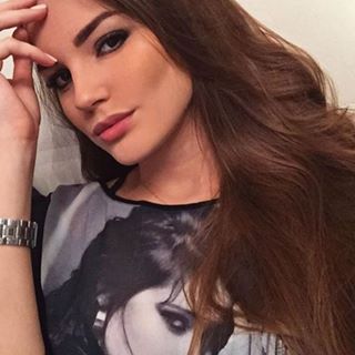 Iris Slowe - Facebook Profile Picture of Iris Slowe (@Iris-Slowe) on Facebook