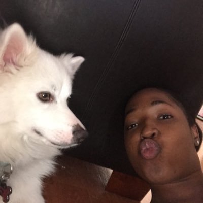 Profile Picture of Monique Bennett (@vintage_nique) on Twitter