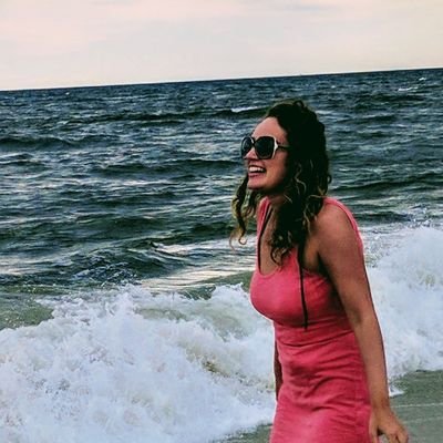 Profile Picture of Ashley Welch (@Ashley_LizWelch) on Twitter