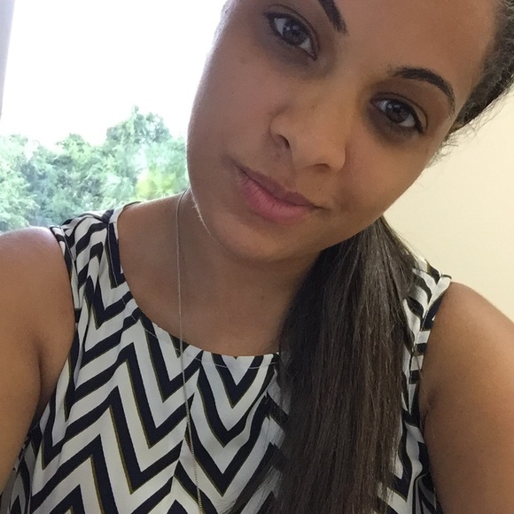Profile Picture of Paula Saunders (@saundersp91) on Poshmark