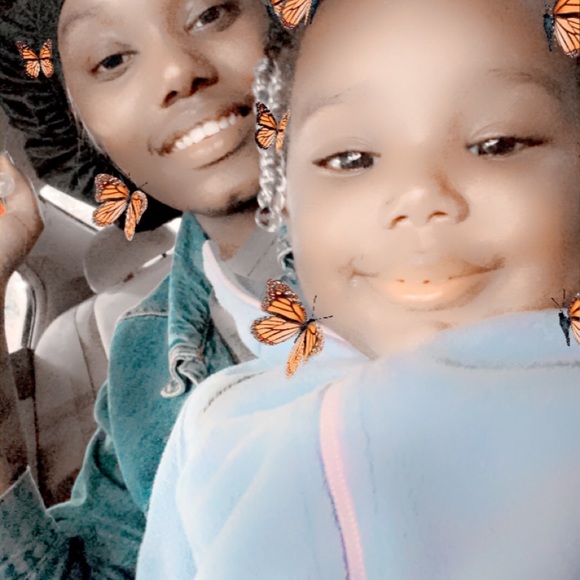 Profile Picture of Michaela Guyton (@guyton981) on Poshmark