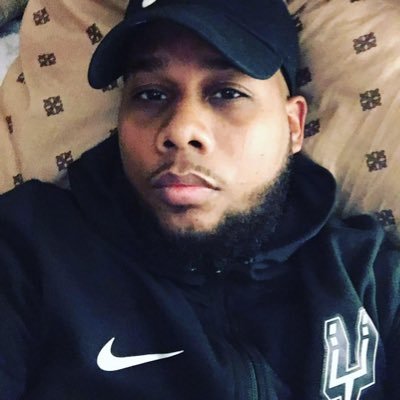 Profile Picture of IBeClank (@Derek2323) on Twitter