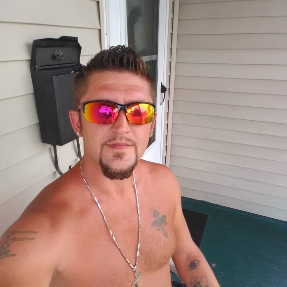 Profile Picture of Matt Petrilla (@petrillamatt) on Poshmark