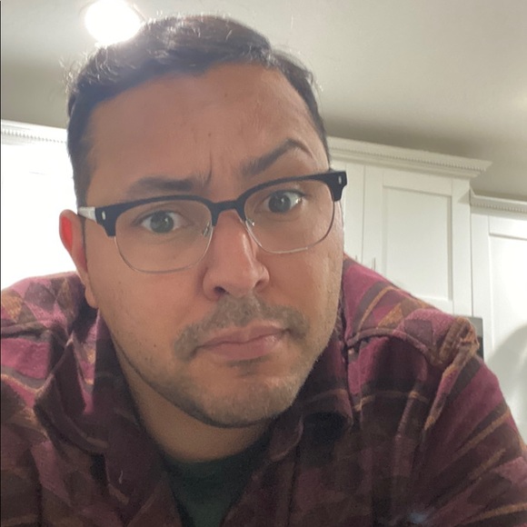 Profile Picture of Domingo Lugo (@dom32767) on Poshmark