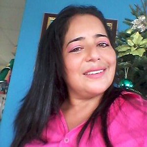 Profile Picture of Luz Maria Almengor (@AlmengorLuz) on Twitter