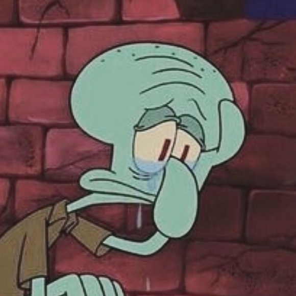 Profile Picture of Raev . (@raevv) on Poshmark