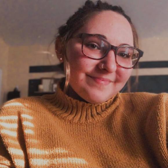 Profile Picture of Sam Rossberger (@srossberger) on Poshmark