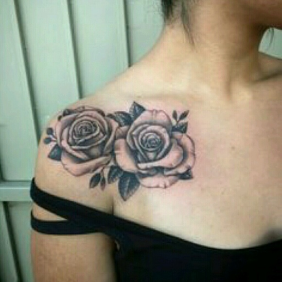 Profile Picture of Krissy Moore (@krissylove__) on Poshmark