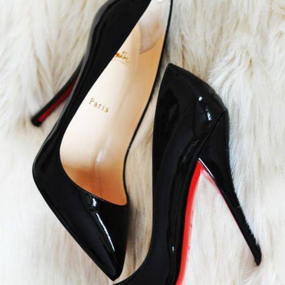 Profile Picture of Jay Sells (@kastelia) on Poshmark