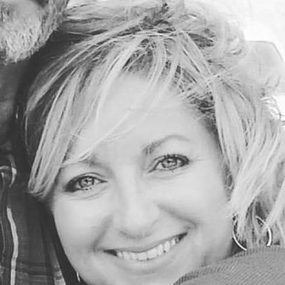 Profile Picture of Cindy Tillman (@cindyjtillman89) on Poshmark