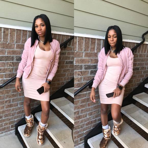 Profile Picture of Jamesha Rogers (@mesha11111) on Poshmark