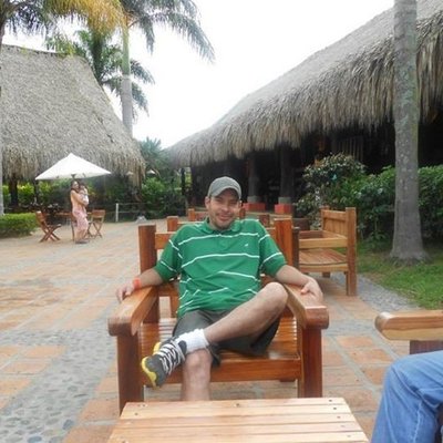 Profile Picture of Carlos Bonnet (@carlos11257160) on Twitter