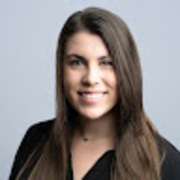 Profile Picture of Emily Halphen (@emhalphen4) on Poshmark