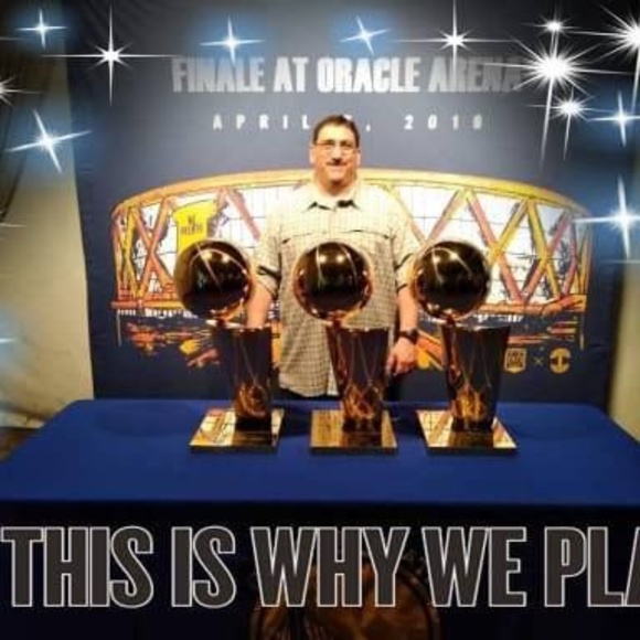 Profile Picture of Vatche Apkarian (@vatcheapkarian) on Poshmark