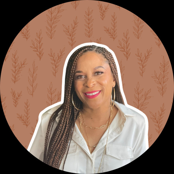 Profile Picture of Shauna Harper (@shopsosavvy) on Poshmark
