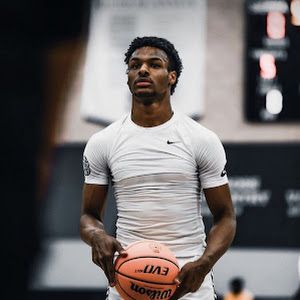 Profile Picture of Bronny james (@offical.bronnyjames) on Tiktok