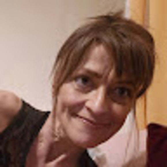 Cindy Primasing - Poshmark Profile Picture of Cindy Primasing (@primocinsing126) on Poshmark