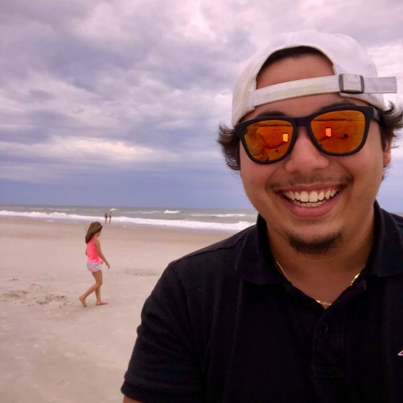 Profile Picture of Christian Tate (@christate1244) on Poshmark