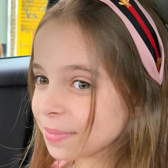 Profile Picture of Andrelia Abreu (@andreliauk) on Poshmark