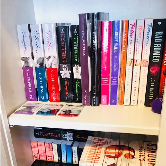 Profile Picture of Jejennifer Witchey (@jwitch81) on Poshmark