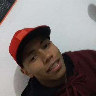 Profile Picture of Emerson Herbert Santos (@emersonabusados) on Facebook