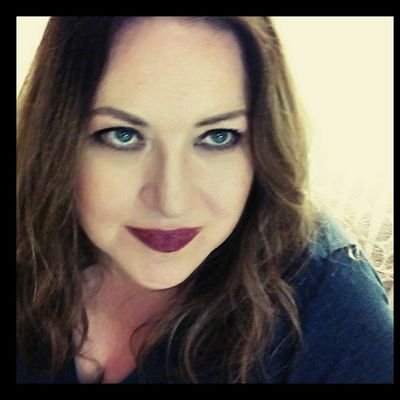 Profile Picture of Stephanie Huston (@StephHuston) on Twitter