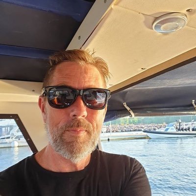 Profile Picture of Jeremiah Edwards (@Jeremia82093138) on Twitter