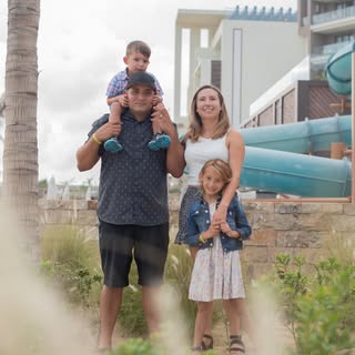 Profile Picture of ｗａｒｒｅｎ   &   ｊｅｓｓｉｃａ   ｗｅｌｌｓ (@warrenandjessica) on Instagram